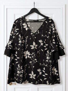 BloomChic Black Floral V-Neck Ruffle Sleeve Top 12